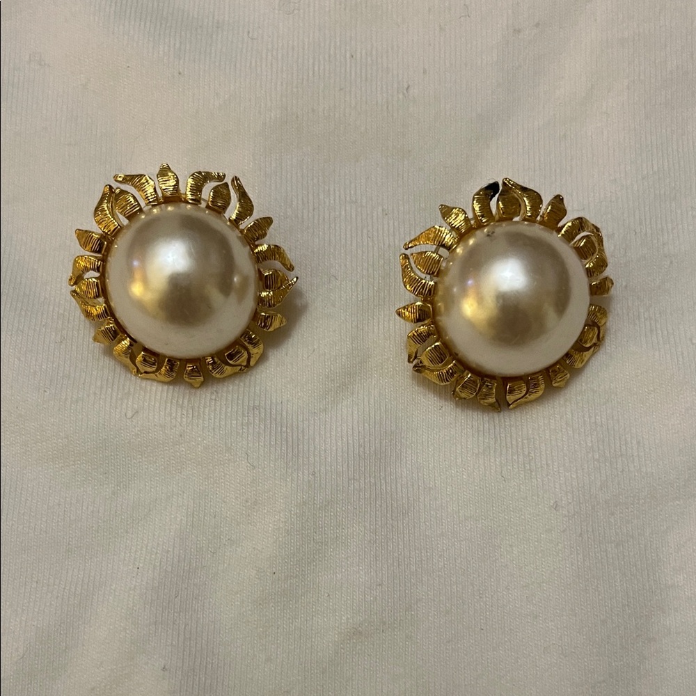 Vintage Gold and Pearl Earrings